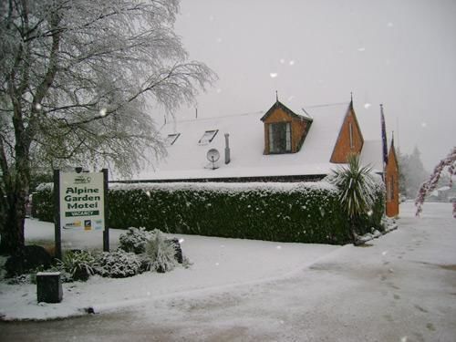 Alpine Garden Motel